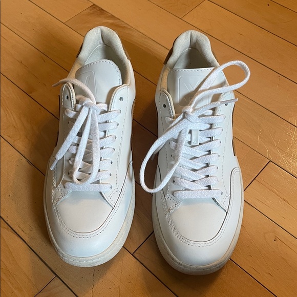 Veja White and Brown Casual Sneakers - Picture 2 of 4